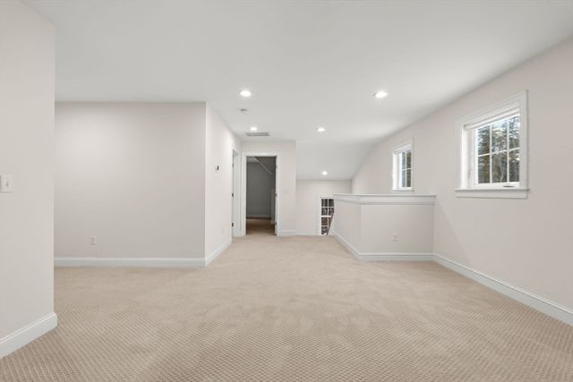 20 Split Rock Ln, Mattapoisett, MA 02739