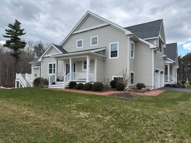 20 Split Rock Ln, Mattapoisett, MA 02739