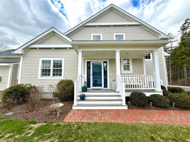 20 Split Rock Ln, Mattapoisett, MA 02739
