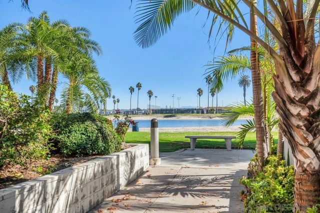 818-820 Portsmouth, San Diego, CA 92109