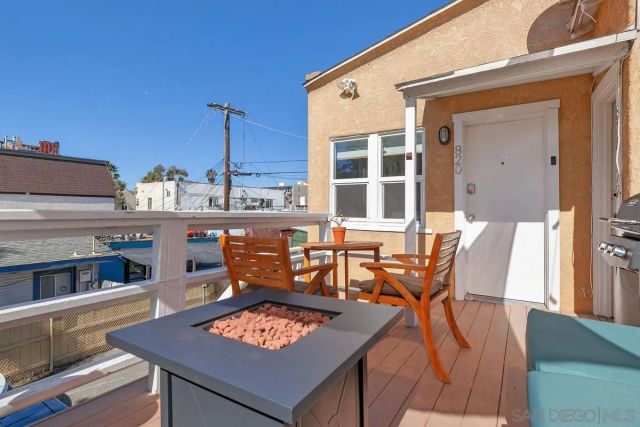 818-820 Portsmouth, San Diego, CA 92109