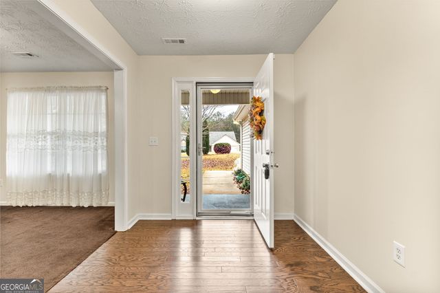 70 Dolly Nixon Court, Senoia, GA 30276