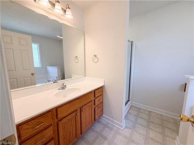 2015 Gyro Drive, Winston-salem, NC 27127