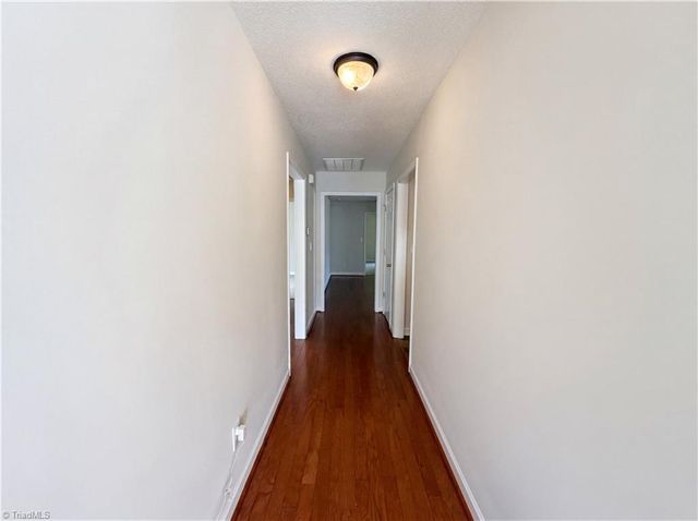 2015 Gyro Drive, Winston-salem, NC 27127