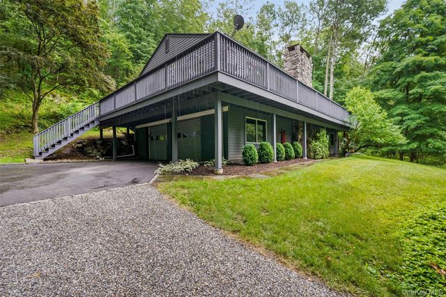 19 Annarock Drive, Somers, NY 10589