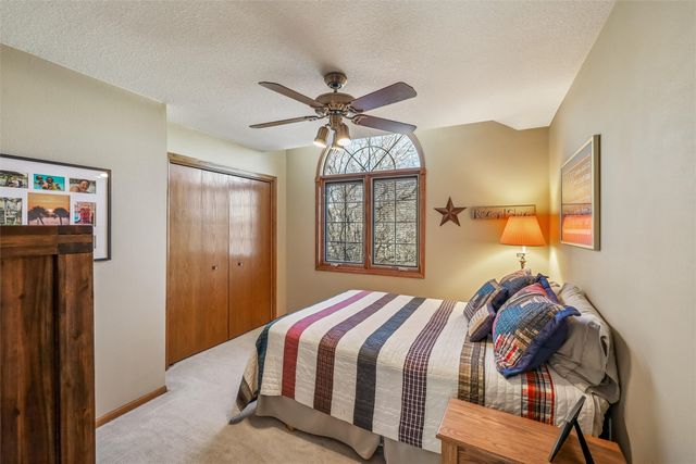 1221 E 17th Street, Norwalk, IA 50211