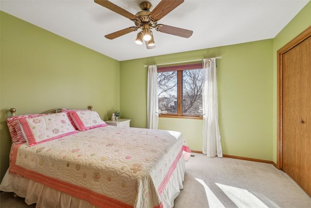 1221 E 17th Street, Norwalk, IA 50211