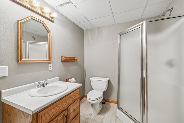 1221 E 17th Street, Norwalk, IA 50211