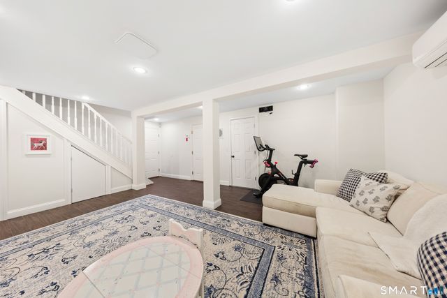 105 Rose Lane, Darien, CT 06820