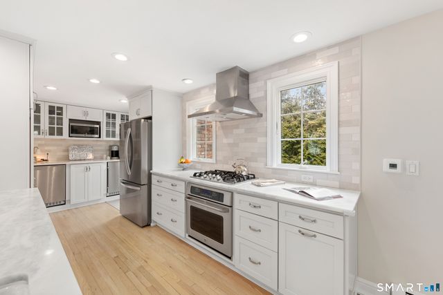 105 Rose Lane, Darien, CT 06820