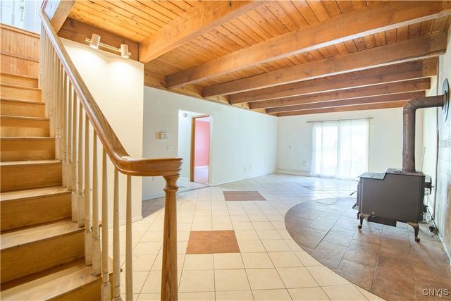 17 Hilltop Lane, Volney, NY 13069