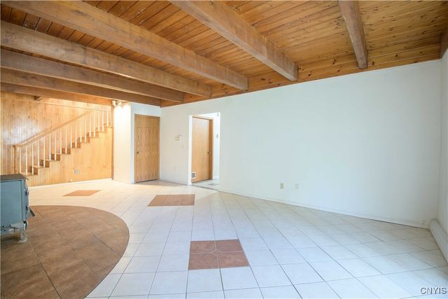 17 Hilltop Lane, Volney, NY 13069