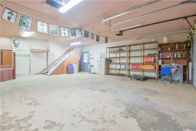 17 Hilltop Lane, Volney, NY 13069