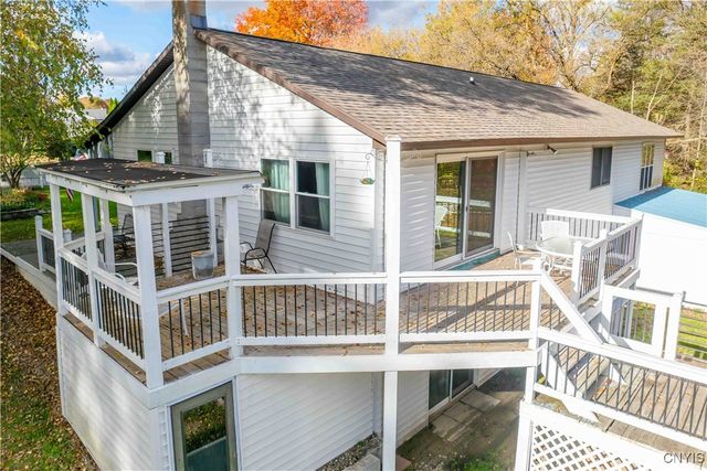 17 Hilltop Lane, Volney, NY 13069