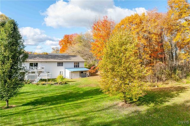 17 Hilltop Lane, Volney, NY 13069