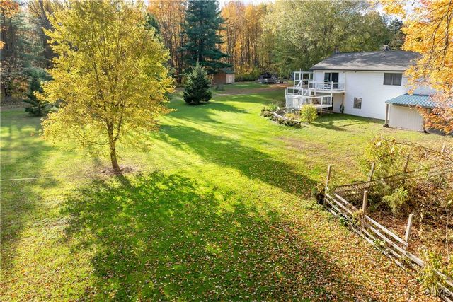 17 Hilltop Lane, Volney, NY 13069