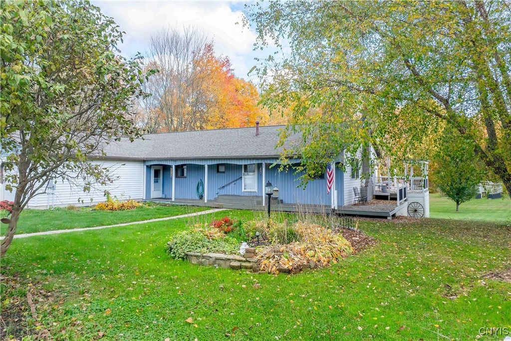 17 Hilltop Lane, Volney, NY 13069