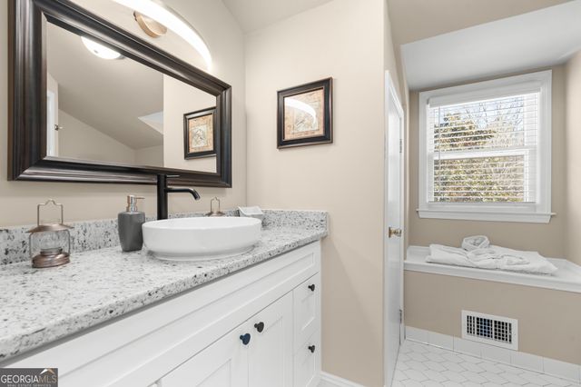 513 Highpoint Circle, Statesboro, GA 30458