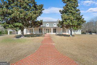 513 Highpoint Circle, Statesboro, GA 30458