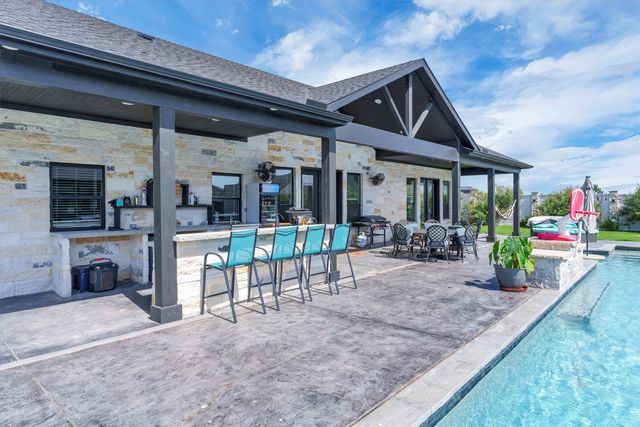 12012 Bella Vino Drive, Fort Worth, TX 76126