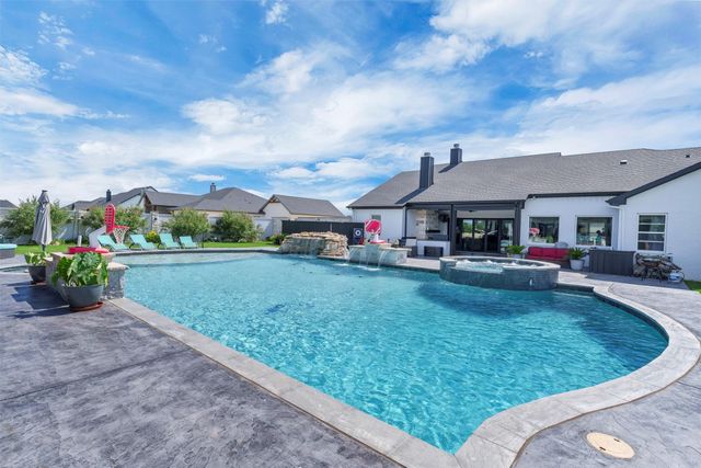 12012 Bella Vino Drive, Fort Worth, TX 76126