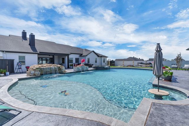 12012 Bella Vino Drive, Fort Worth, TX 76126