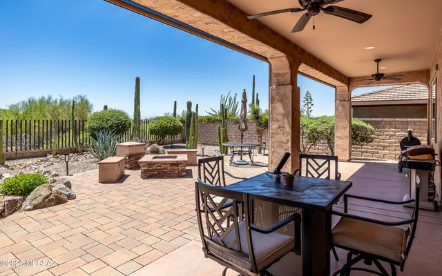 6567 W Whispering Windmill Lane, Marana, AZ 85658