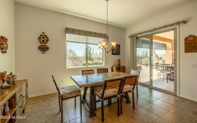 6567 W Whispering Windmill Lane, Marana, AZ 85658