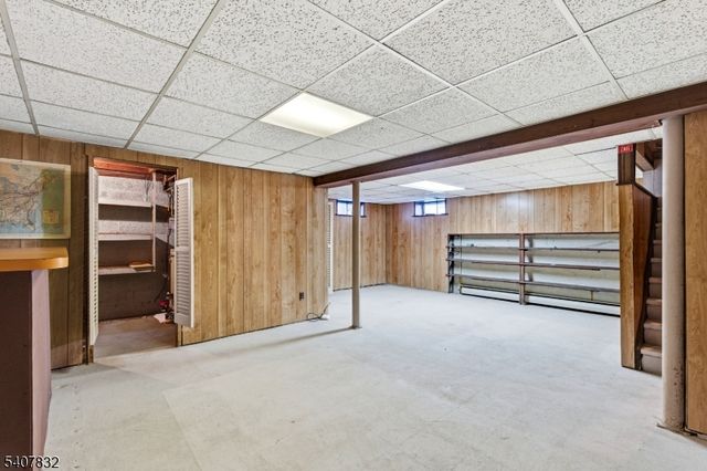 11 Cypress Ave, Lincoln Park Boro, NJ 07035