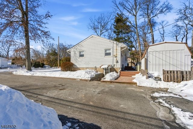 11 Cypress Ave, Lincoln Park Boro, NJ 07035