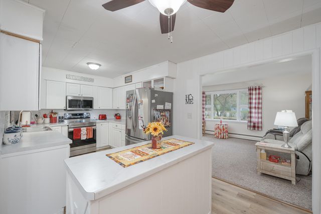 3104 E Apple Avenue, Muskegon, MI 49442