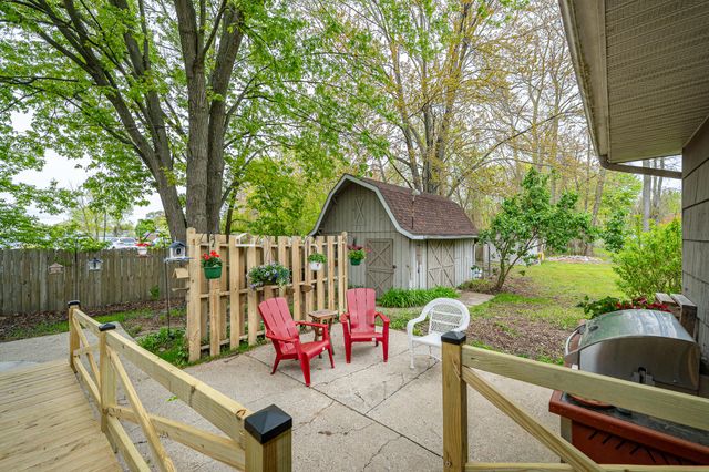 3104 E Apple Avenue, Muskegon, MI 49442