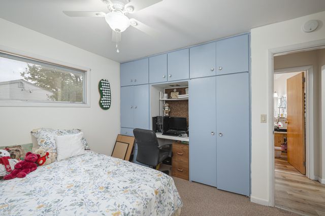3104 E Apple Avenue, Muskegon, MI 49442