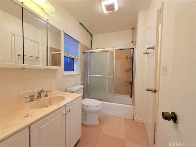 1525 W Houston, Fullerton, CA 92833