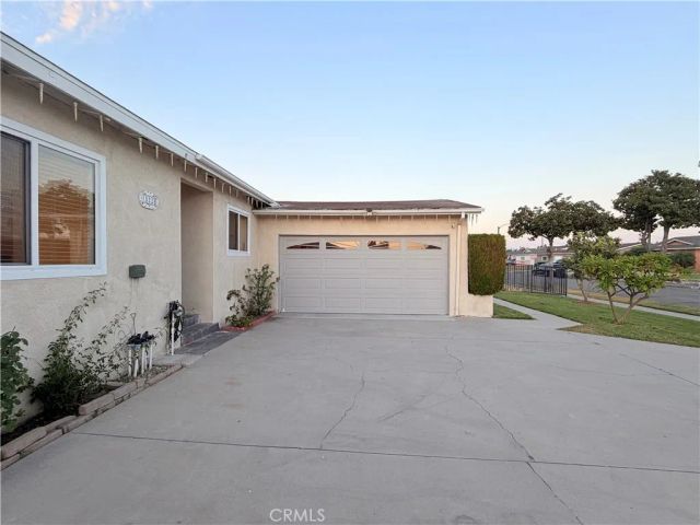 1525 W Houston, Fullerton, CA 92833