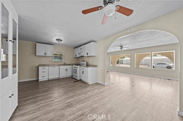 560 Santa Clara Circle, Hemet, CA 92543