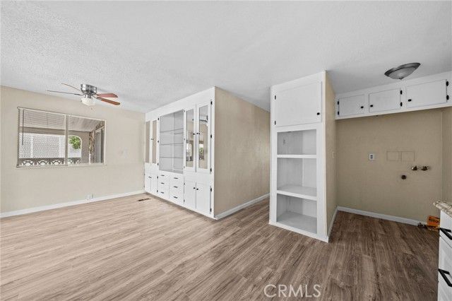 560 Santa Clara Circle, Hemet, CA 92543