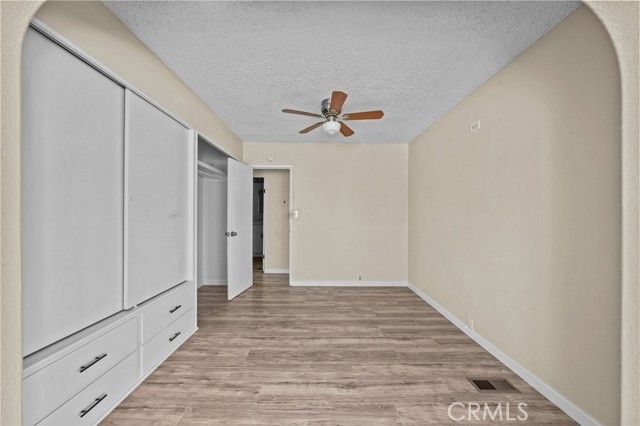 560 Santa Clara Circle, Hemet, CA 92543