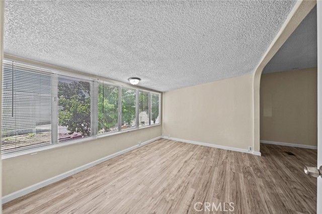 560 Santa Clara Circle, Hemet, CA 92543