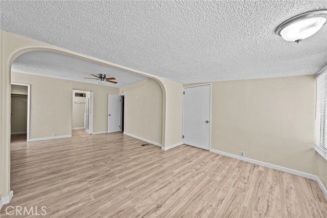 560 Santa Clara Circle, Hemet, CA 92543