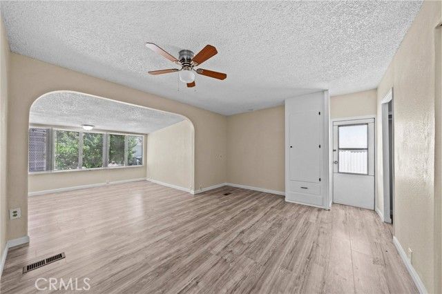 560 Santa Clara Circle, Hemet, CA 92543