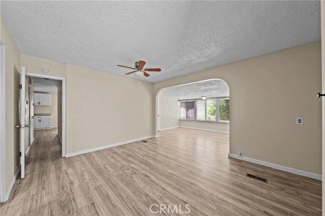 560 Santa Clara Circle, Hemet, CA 92543