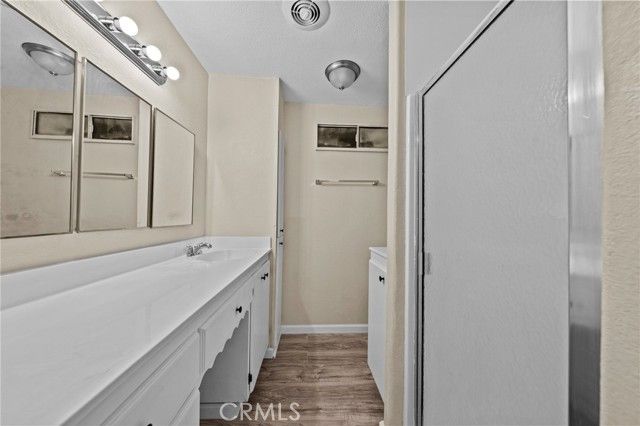 560 Santa Clara Circle, Hemet, CA 92543