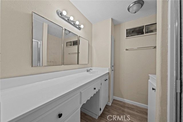 560 Santa Clara Circle, Hemet, CA 92543