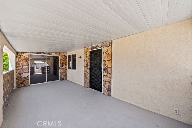 560 Santa Clara Circle, Hemet, CA 92543