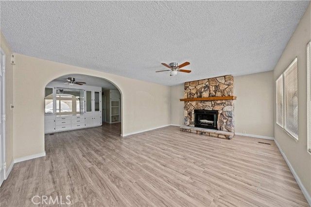 560 Santa Clara Circle, Hemet, CA 92543