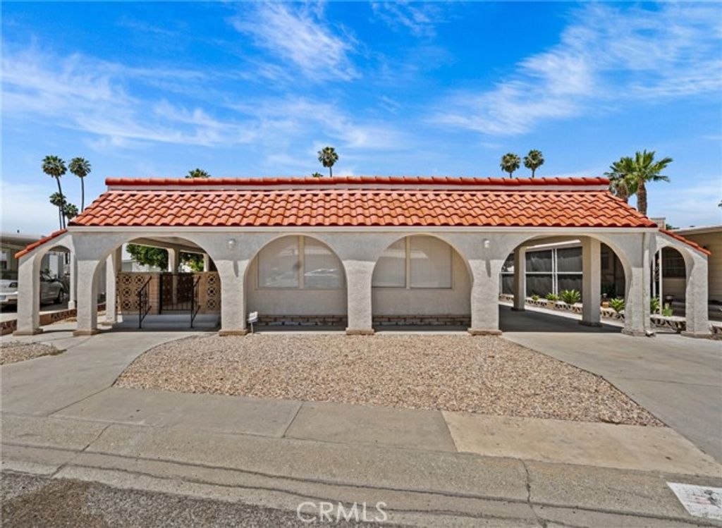 560 Santa Clara Circle, Hemet, CA 92543