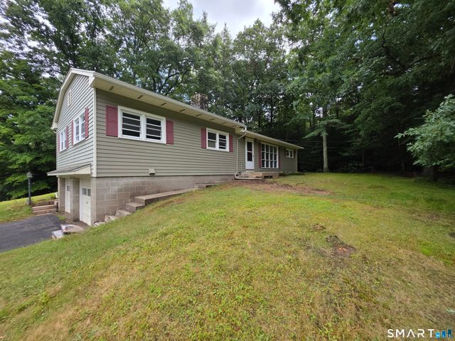 650 Main Street North, Woodbury, CT 06798
