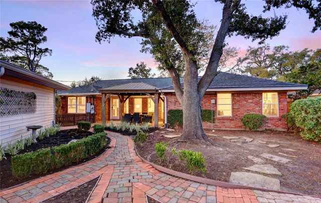 4311 Mcdermed Drive, Houston, TX 77035