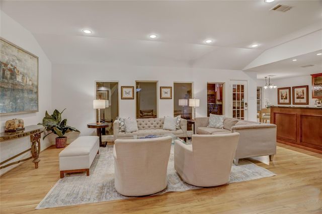 4311 Mcdermed Drive, Houston, TX 77035